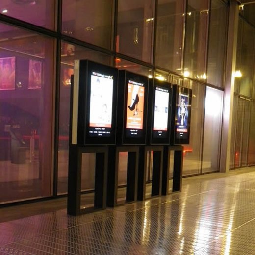 Outdoor Monitor Schutzgehaeuse DOOHBOX XXL 75 Zoll