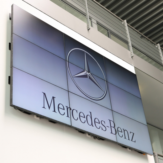 Videowall Komplettpaket inklusive Montage 2x2 oder 3x3 49 Zoll