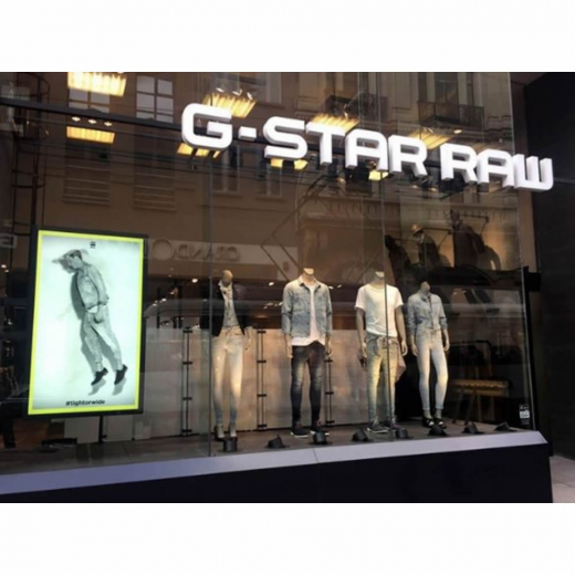 DynaScan DS653LT5 65Zoll Schaufenster Display 4000 Nits Full HD Android WLAN 24/7 Betrieb