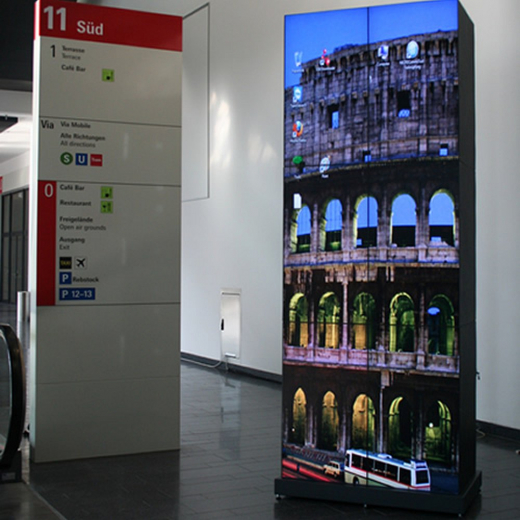 Transportable Monitor Videowall mit 4 x 46 Zoll Monitoren