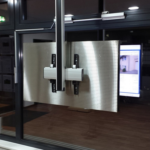 Rueckwand Verkleidung fuer 32 Zoll LCD LED Monitore