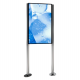 Digitale Outdoor Werbestele – wetterfest & hell | 32–75 Zoll | 3500 cd/m² High Brightness Display